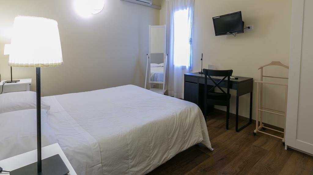 Albergo Il Cochino Montale  Exteriér fotografie