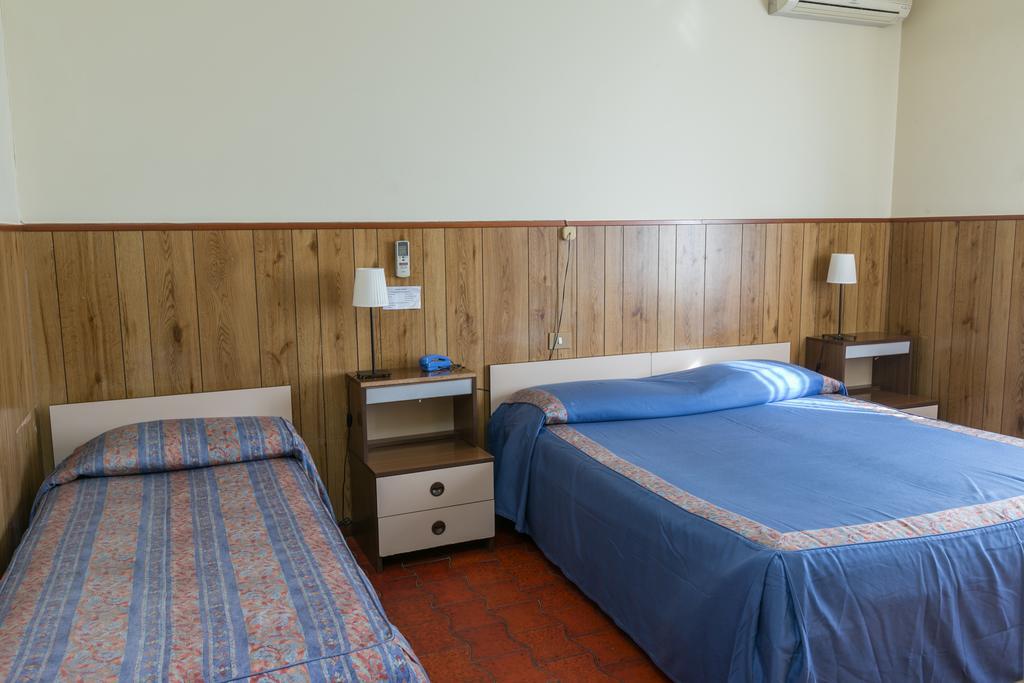 Albergo Il Cochino Montale  Exteriér fotografie