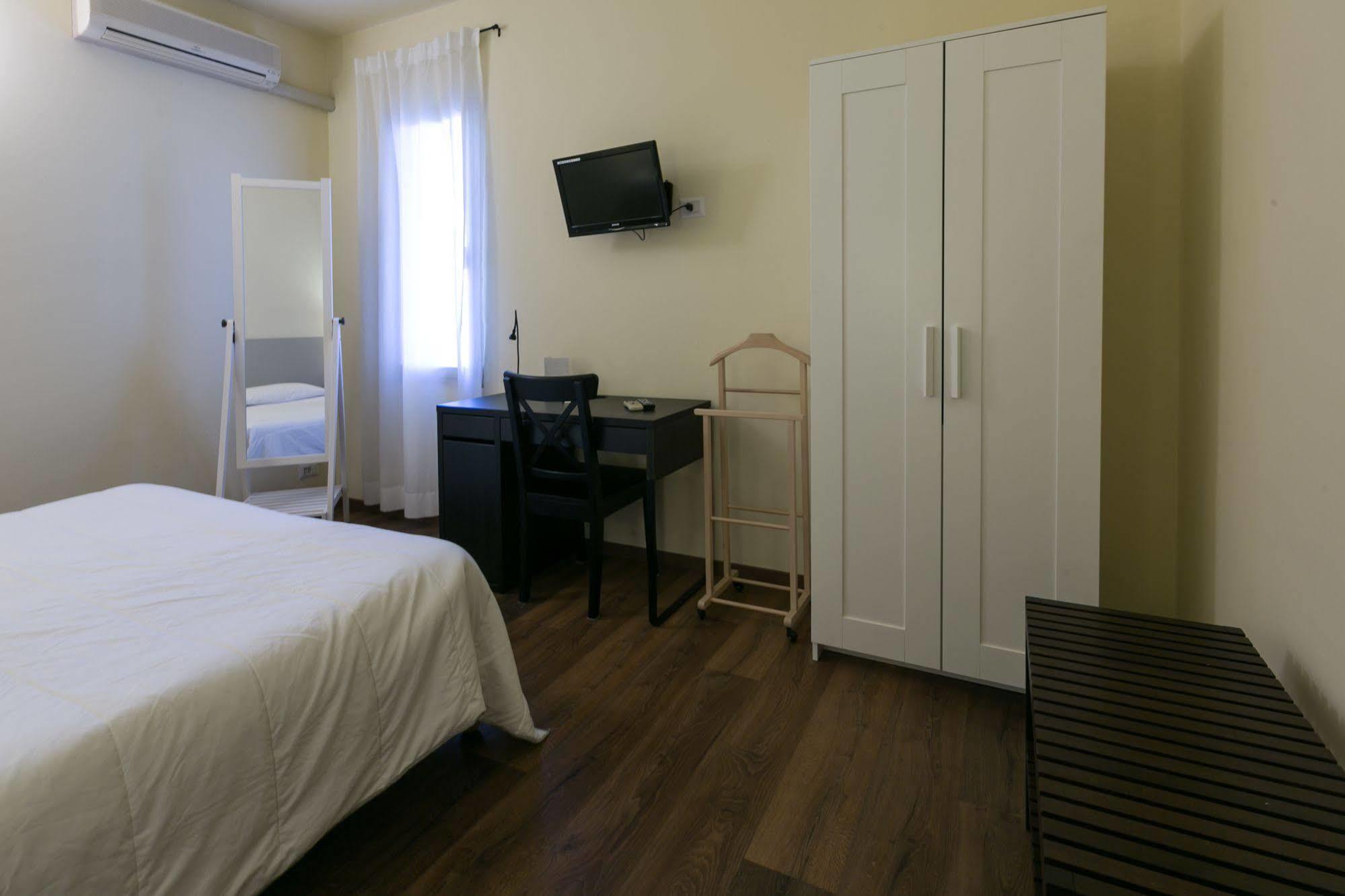 Albergo Il Cochino Montale  Exteriér fotografie